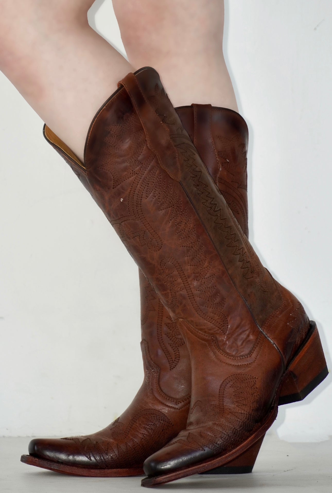 Mid Calf Cruz Boot