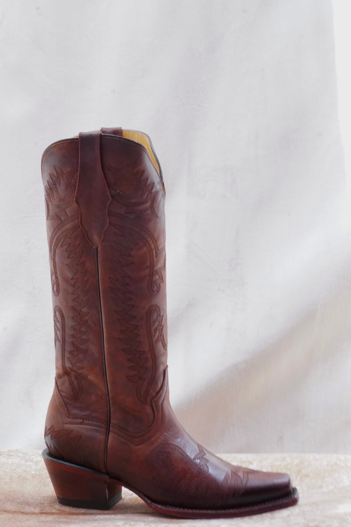 Mid Calf Cruz Boot