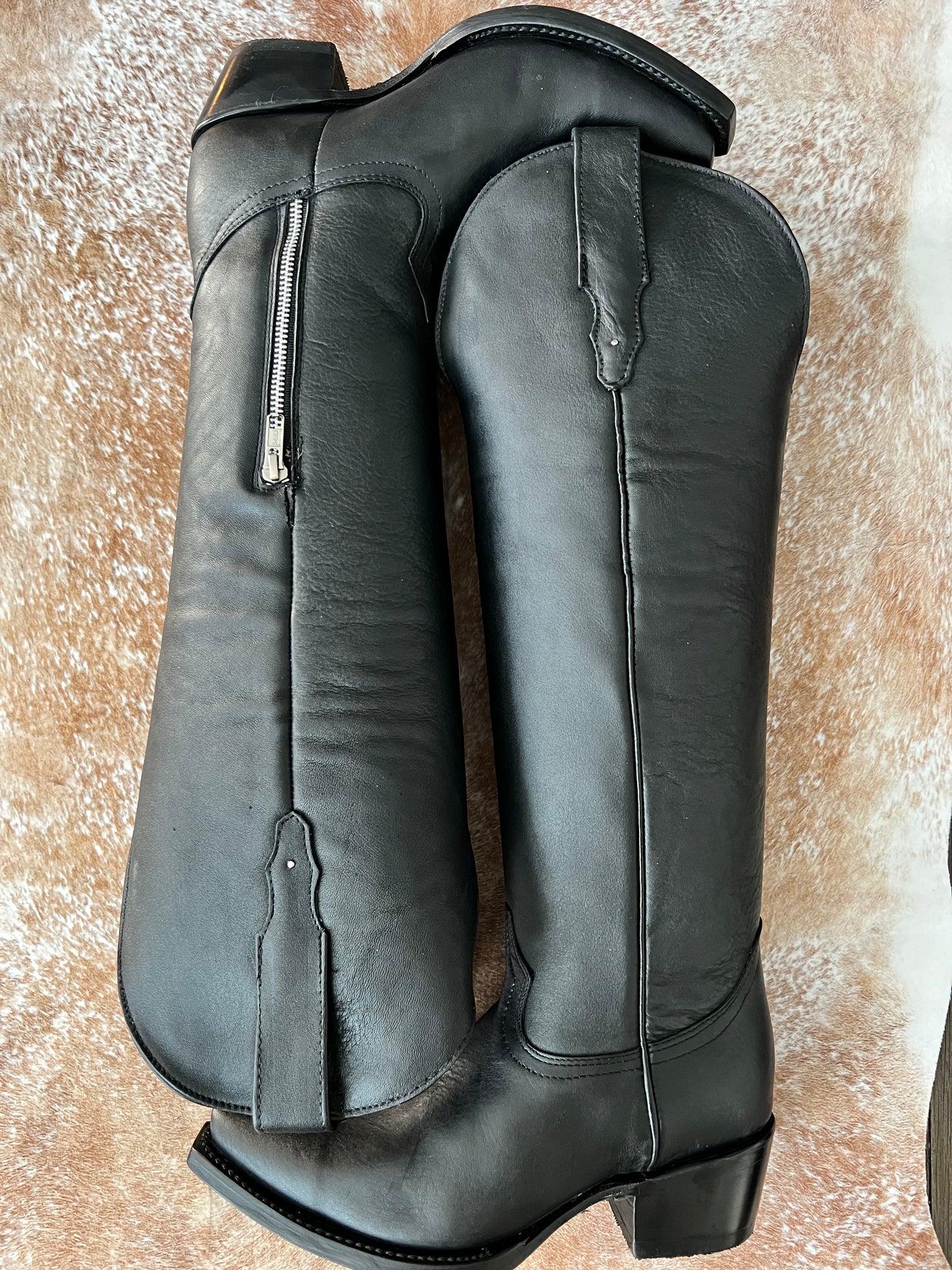 Amores de Julia Tall Black Western Boot