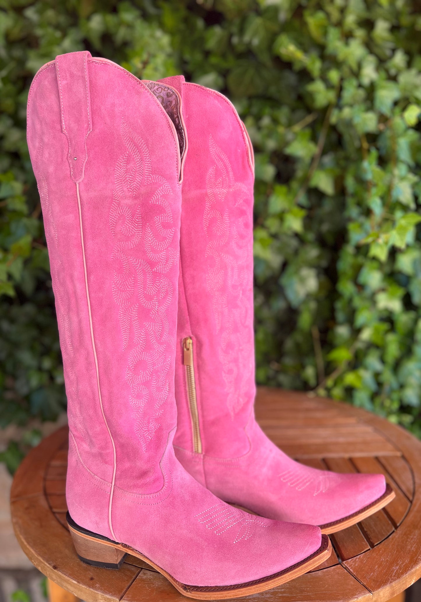 Pink High Knee Gamuza Boots